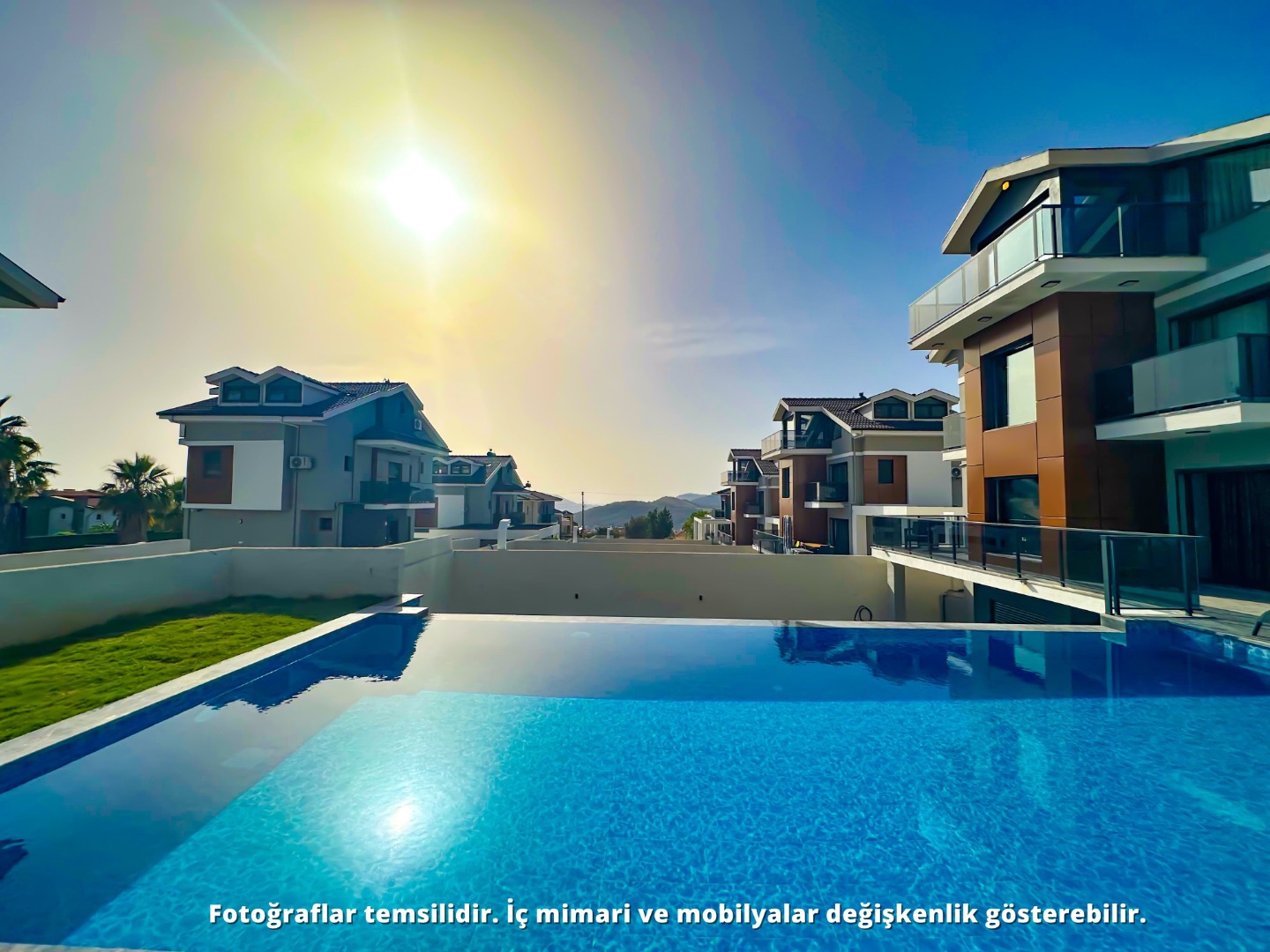 PANDORA A VILLA